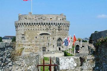 Chateau De Dinan 1